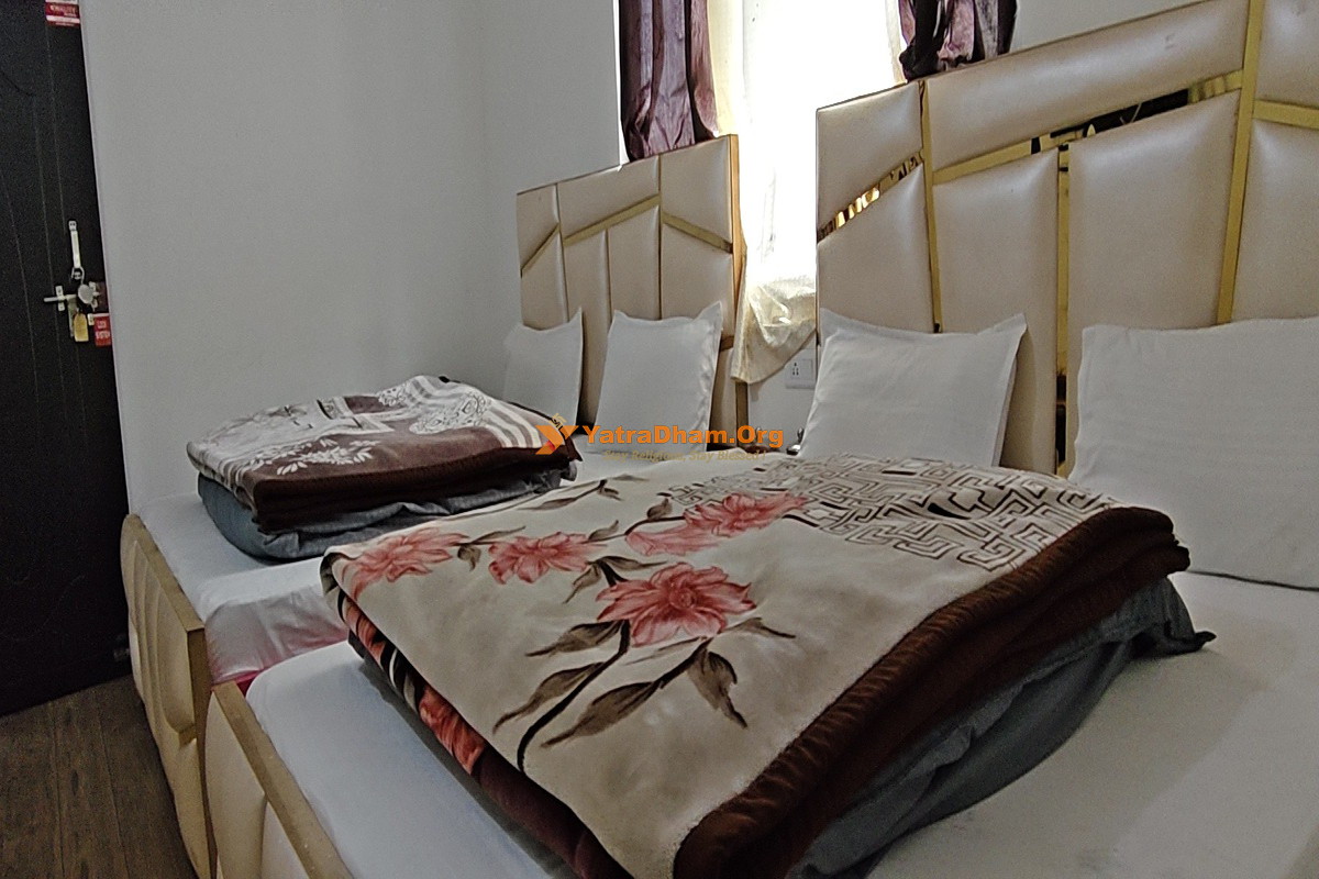 Brahmkamal Cottage Badrinath 4 Bed Room View