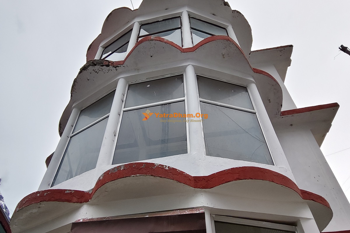 Uttar Gujarat Niwas Badrinath Building
