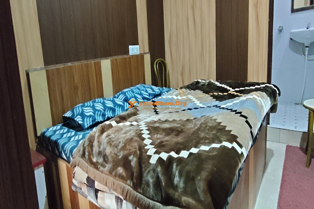 Jalaram (Vijay Laxmi) Ashram Badrinath Room View