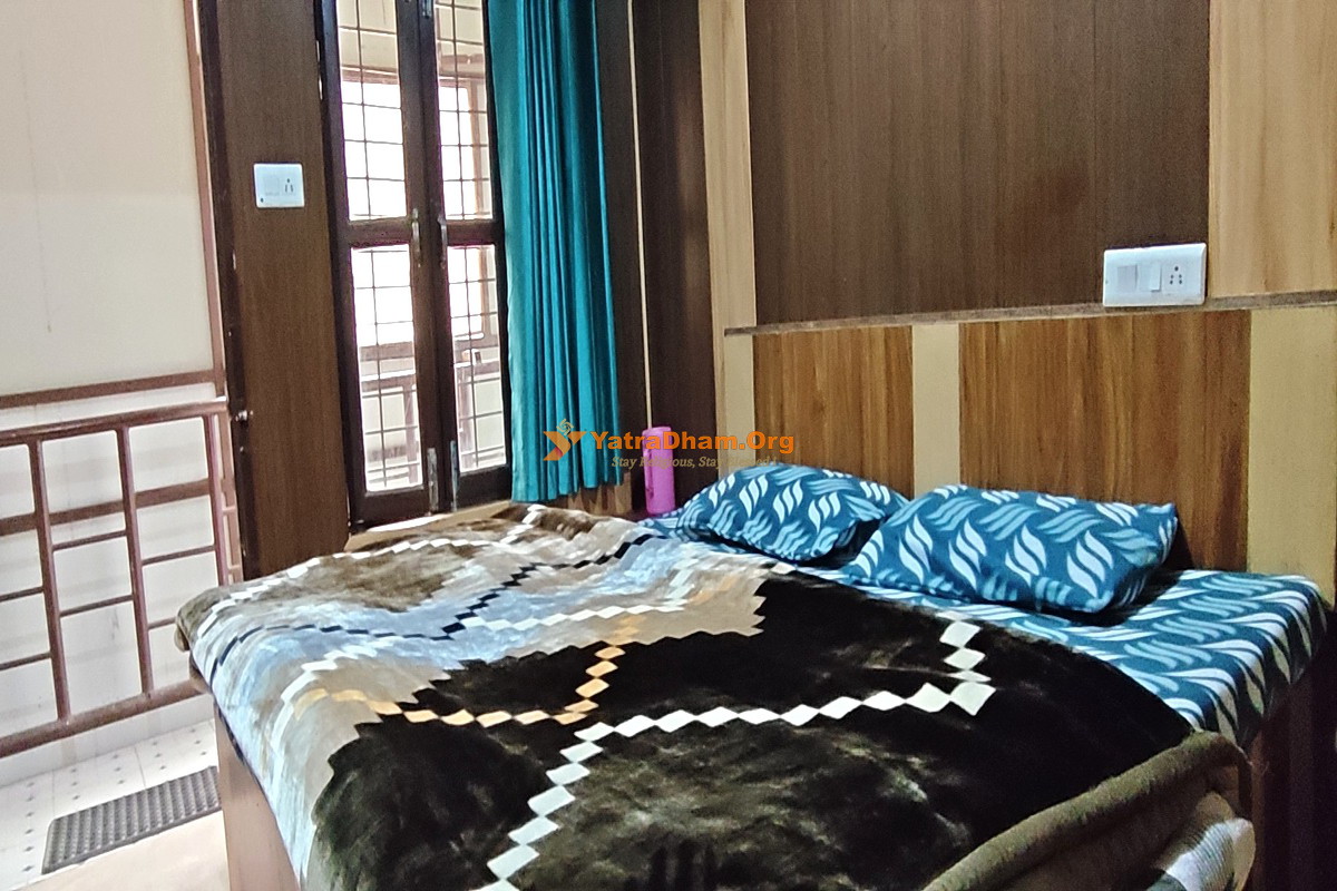 Jalaram (Vijay Laxmi) Ashram Badrinath Room View