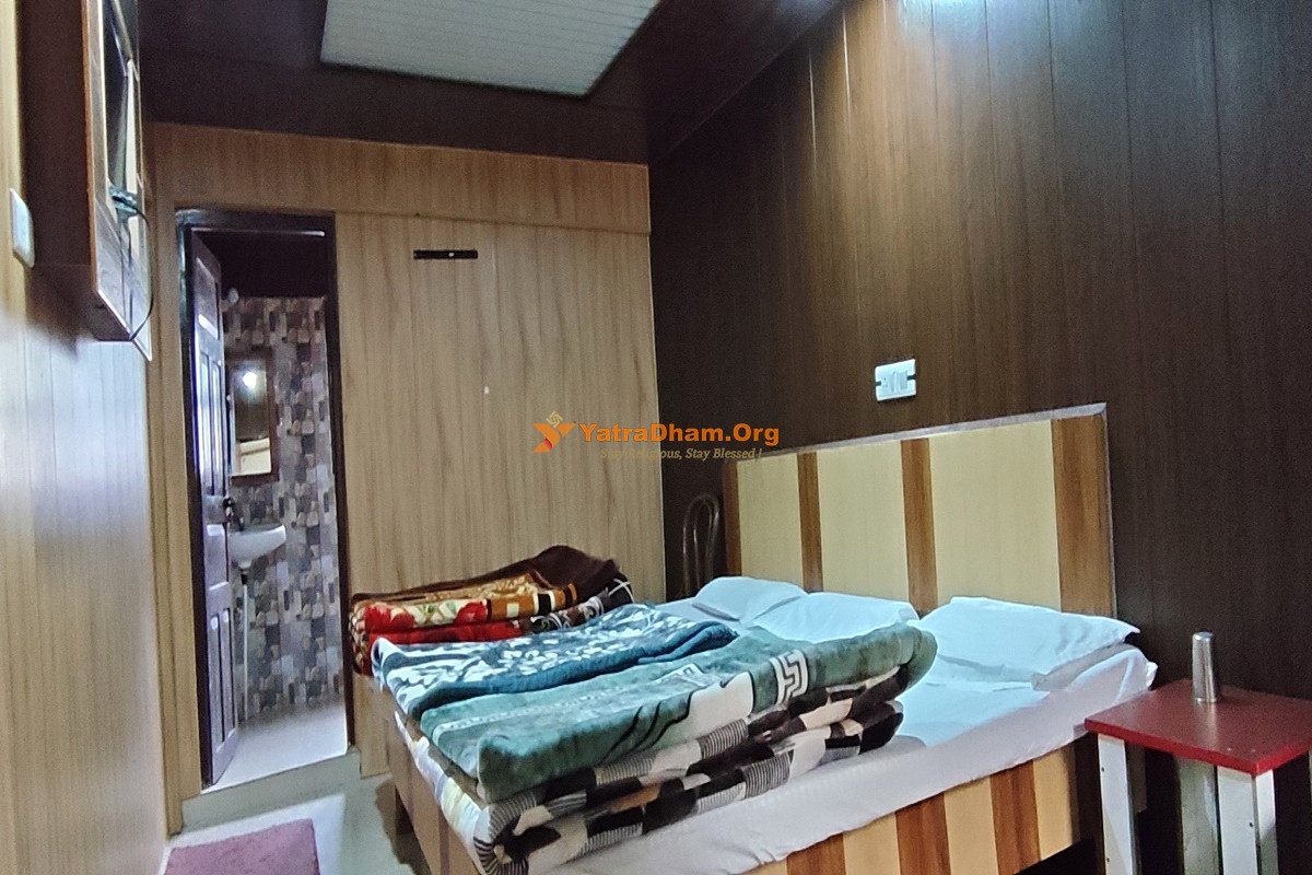 Jalaram (Vijay Laxmi) Ashram Badrinath Room View