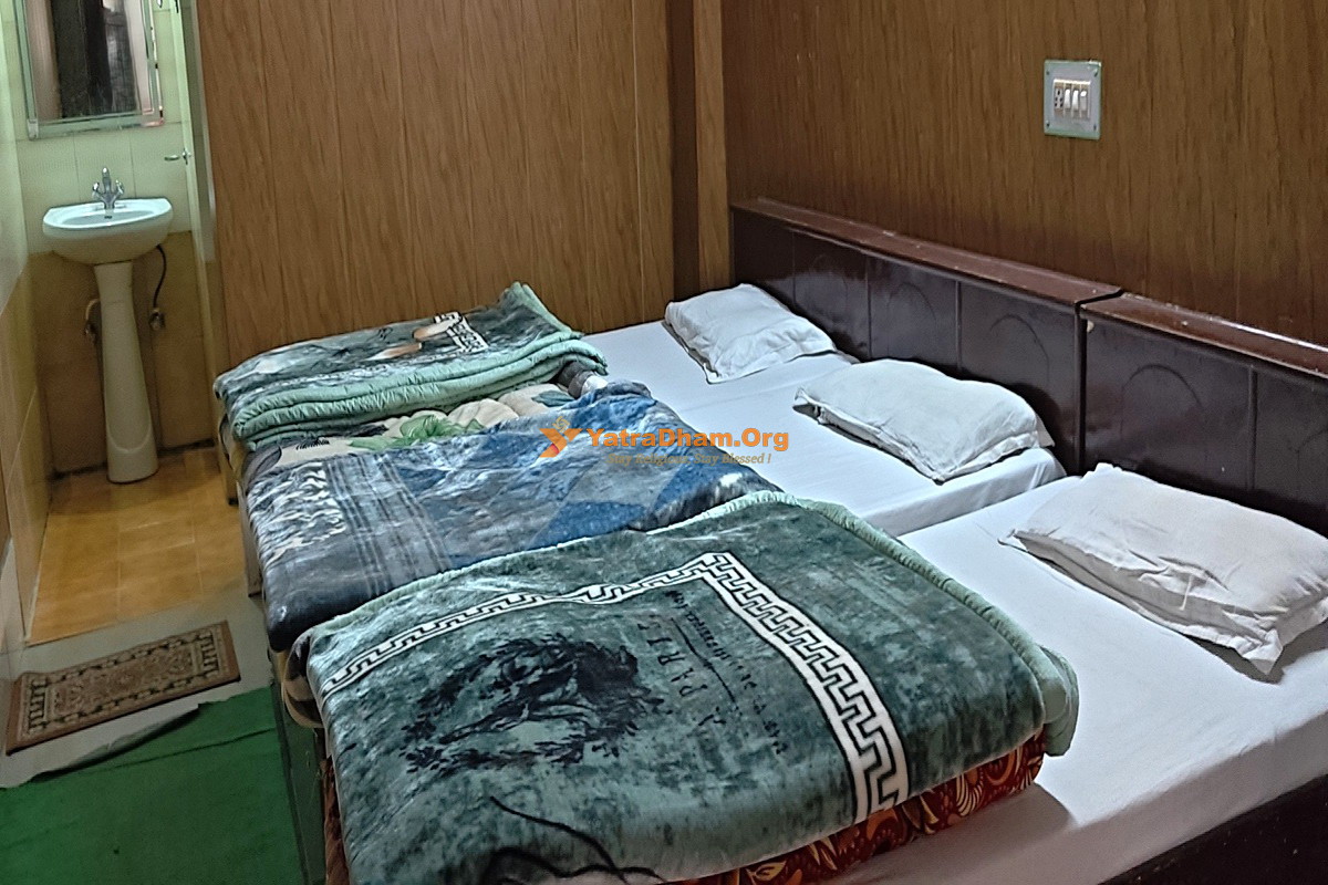 Jalaram (Vijay Laxmi) Ashram Badrinath Room View