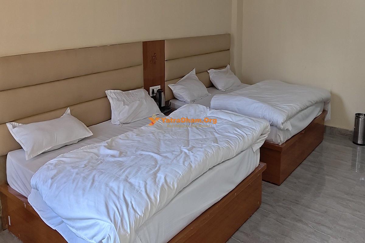 Shree Das Bhavan Badrinath 4 Bed Room View