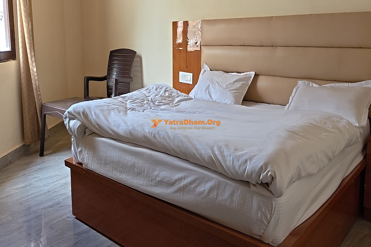 Shree Das Bhavan Badrinath 4 Bed Room View