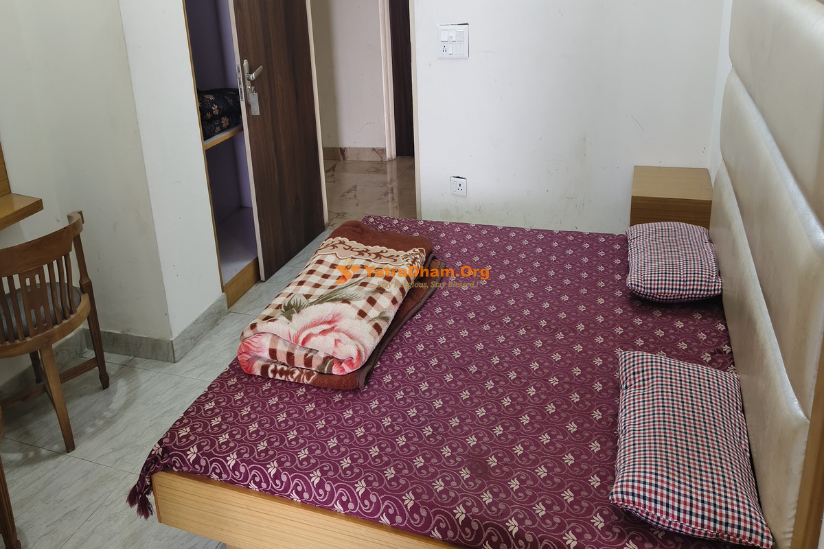 Gurudwara Shri Guru Singh Sabha Mussoorie 2 Bed Room View