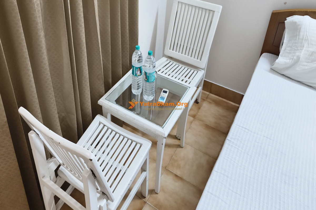 Madhuban Ashram Rishikesh 2 Bed Room View
