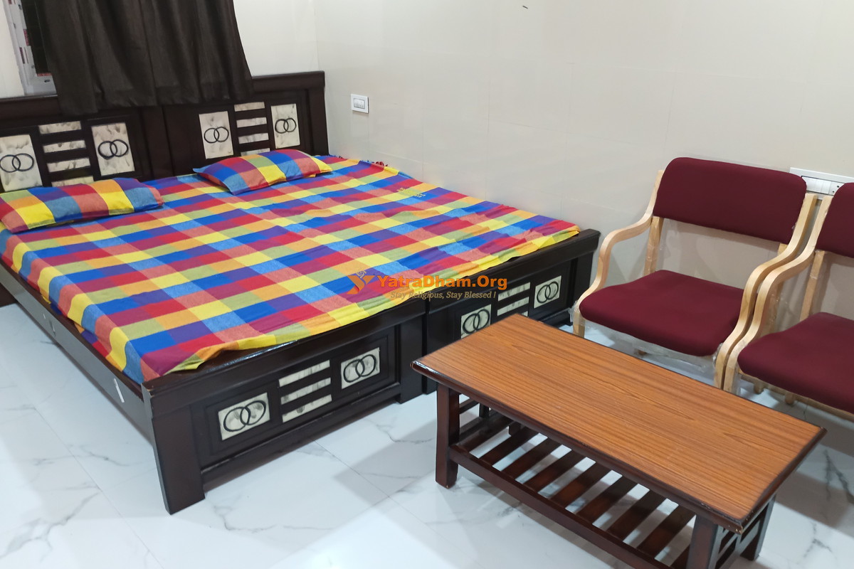 Sri Jagadguru Sarangadhareshwara Rastriya Sevapeetha ( Annadana Chatram ) Srisailam 2 Bed Room