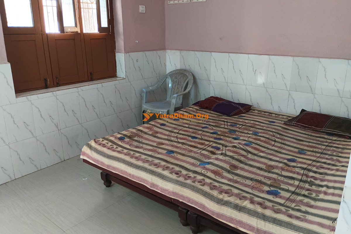 Sri Jagadguru Sarangadhareshwara Rastriya Sevapeetha ( Annadana Chatram ) Srisailam 2 Bed Room