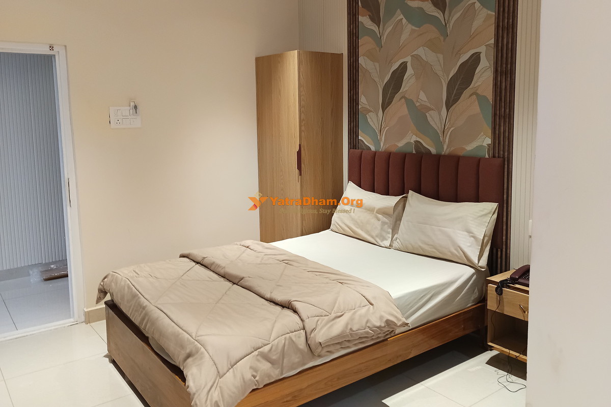 Hotel Royal Akkamahadevi Sundipenta (Srisailam) 2 Bed Room View