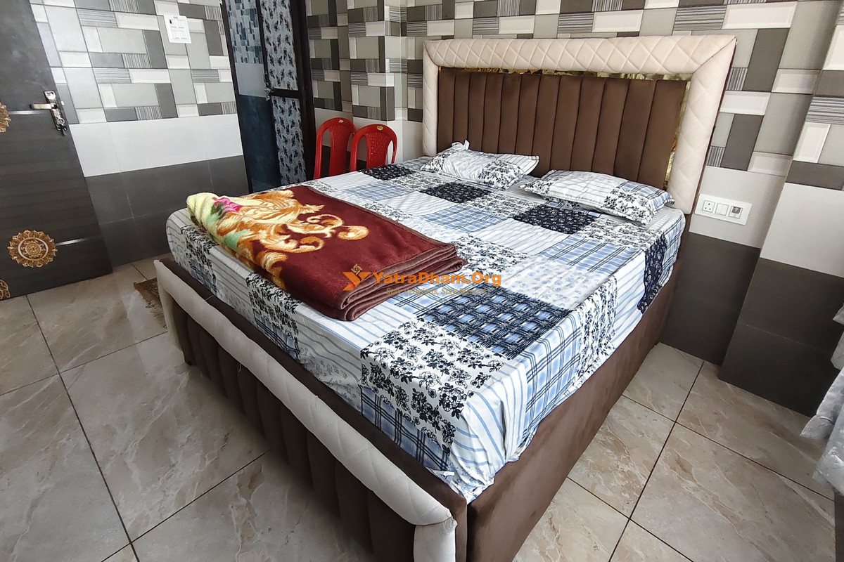 Hotel Shyam Naina Devi 2 Bed  Room View
