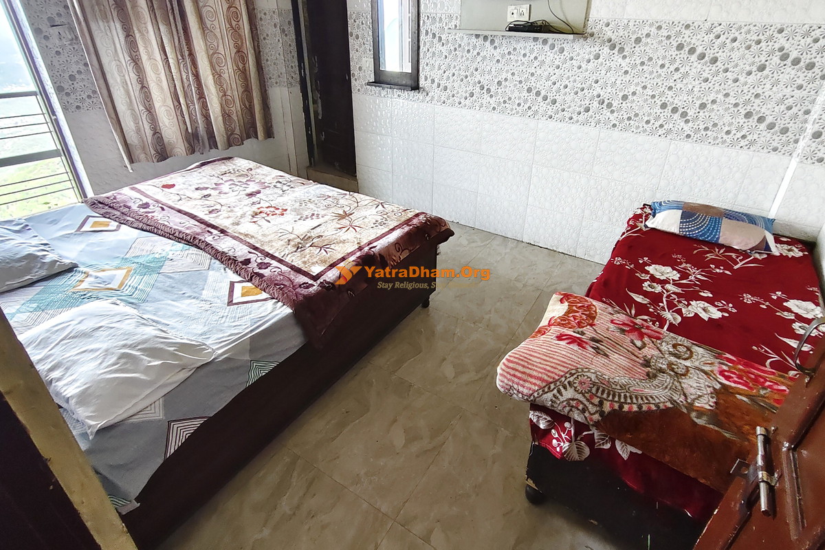 Mayur Hotel Naina Devi 3 Bed Room View