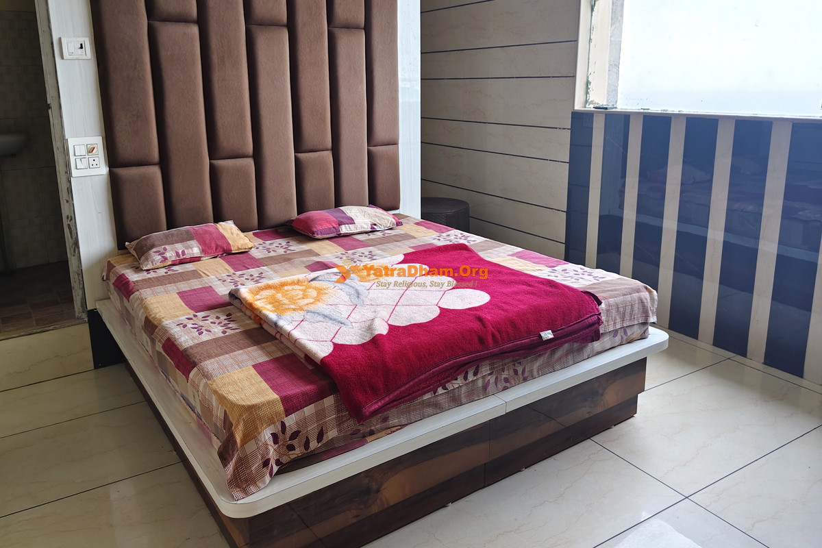 Himgiri Guest House Naina Devi 2 Bed Room View