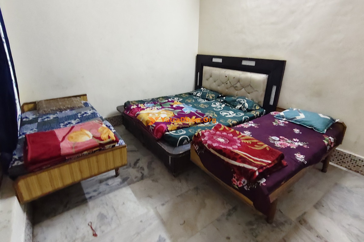 Himgiri Guest House Naina Devi 4 Bed Room View