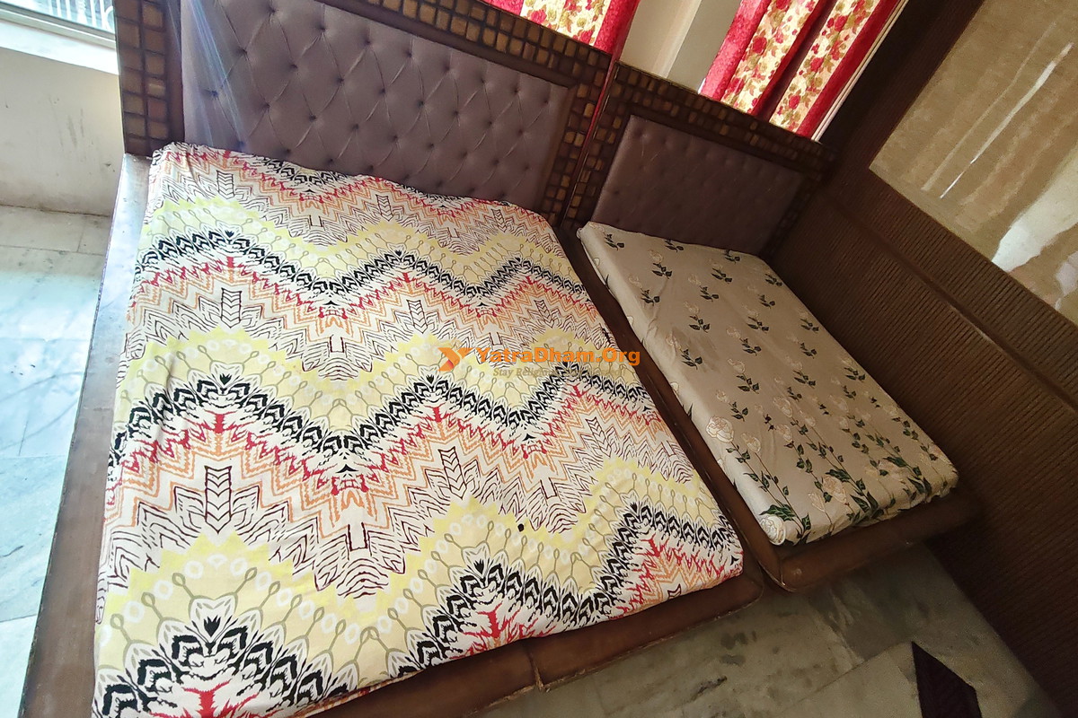 Himgiri Guest House Naina Devi 4 Bed Room View
