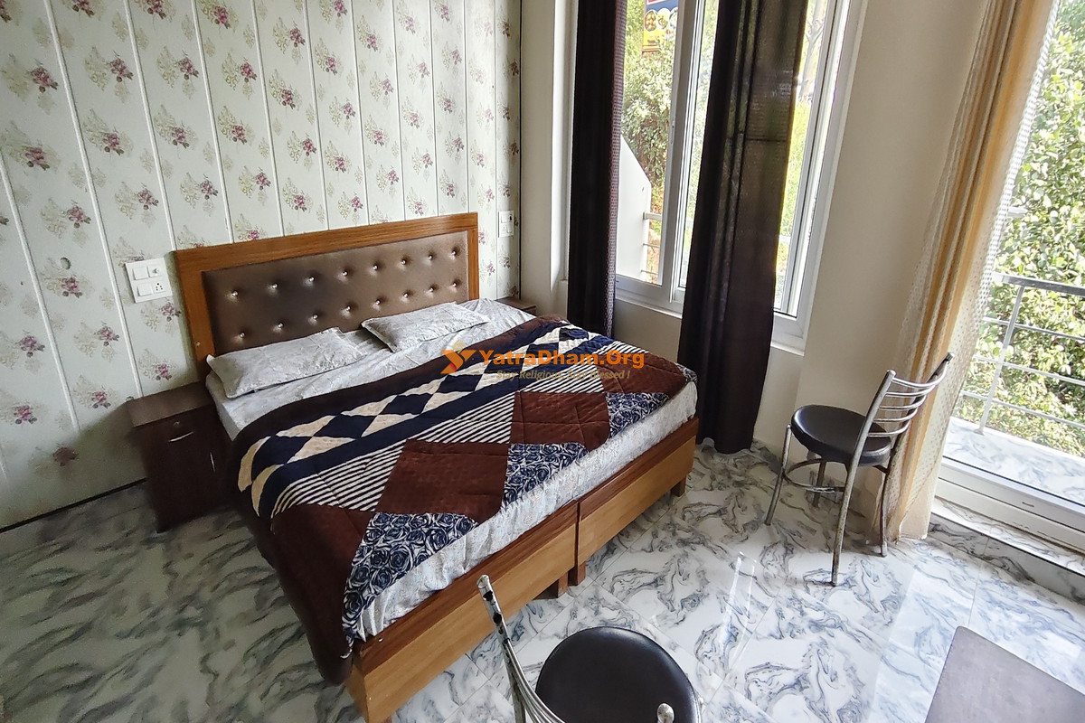 Hotel Taaralaya - Naina Devi 2 Bed Room View