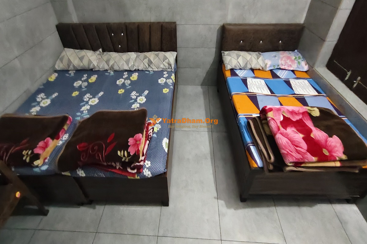 Zira Dharmshala - Chintpurni 4 Bed Room View