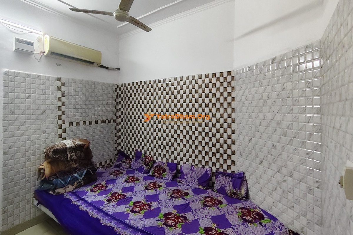 Bagha Purana Dharmshala - Chintapurni 6 Bed Room View