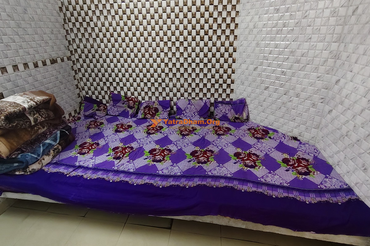 Bagha Purana Dharmshala - Chintapurni 6 Bed Room View