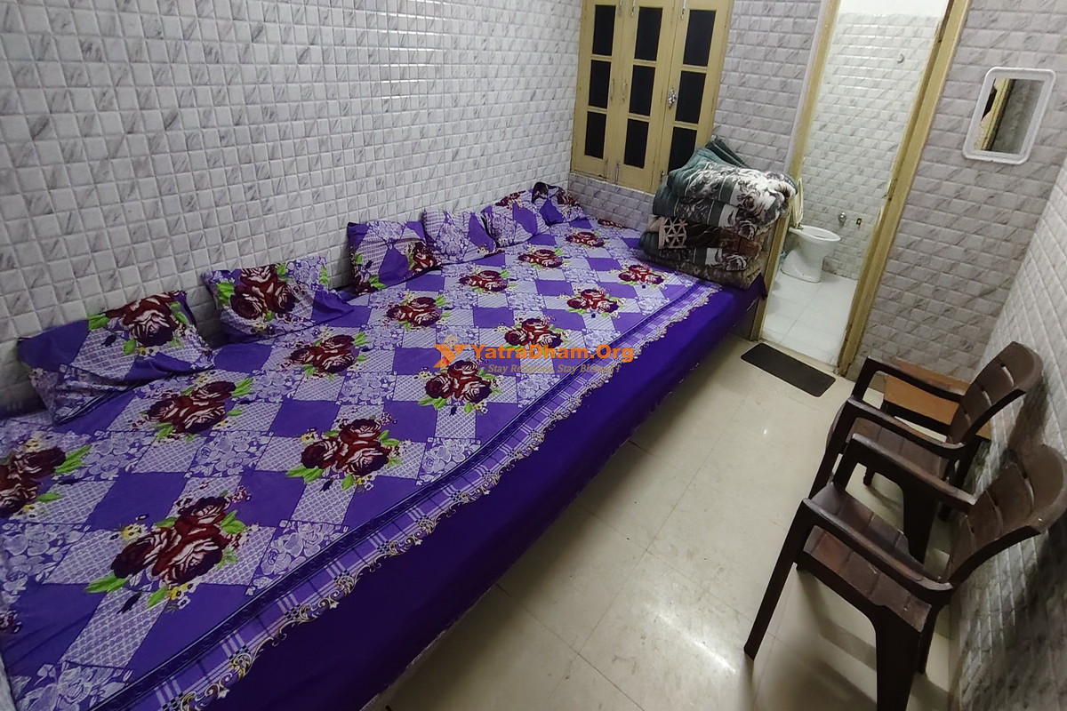Bagha Purana Dharmshala - Chintapurni 6 Bed Room View