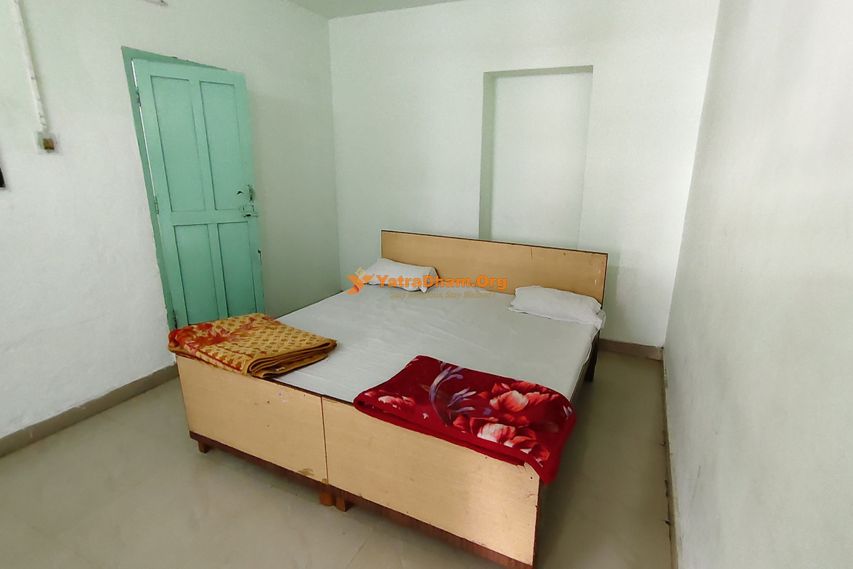 Agrawal Trust Dharamshala Jawalamukhi 2 Bed Non AC Room View