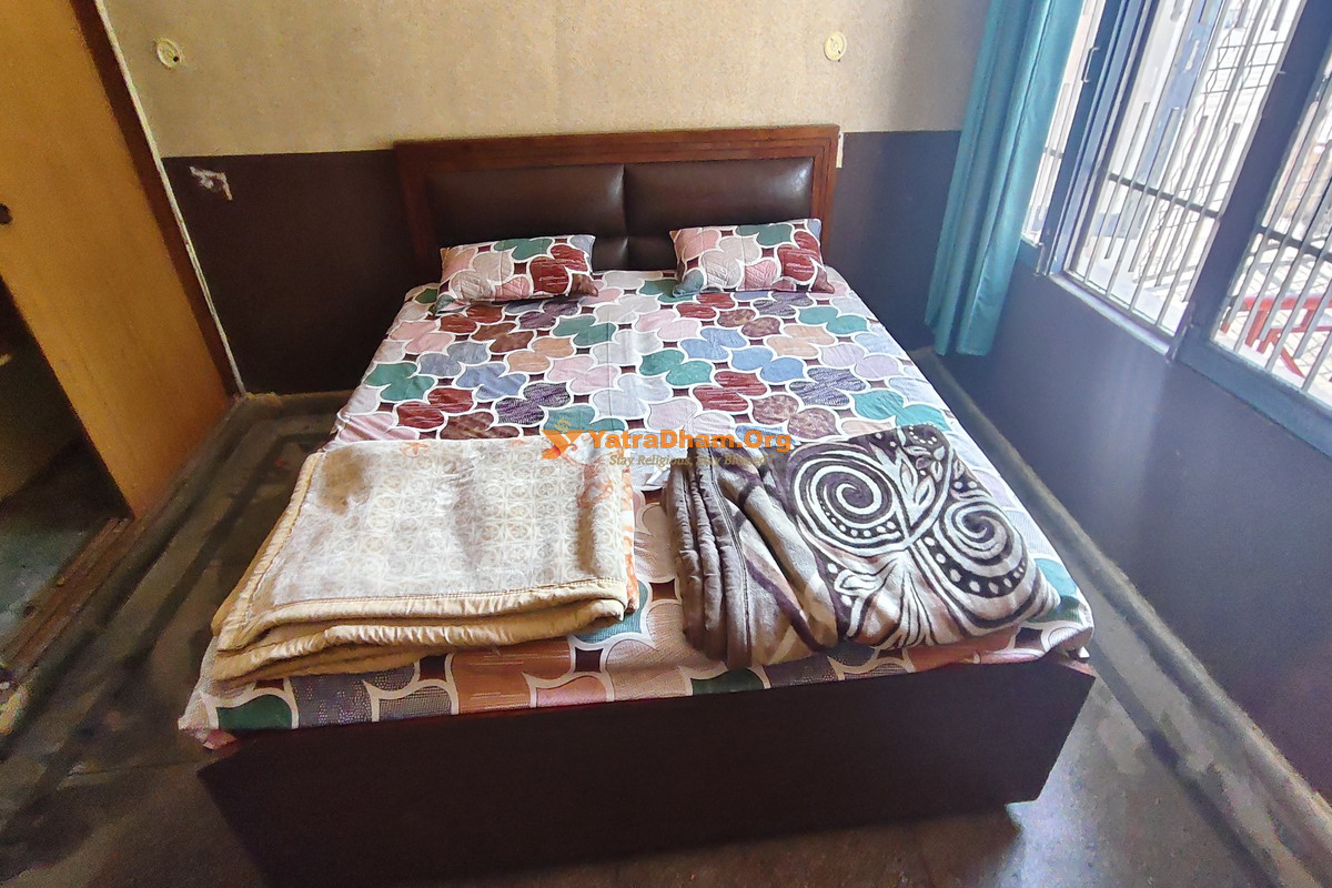 Yatri Sadan Kangra 2 Bed Room View