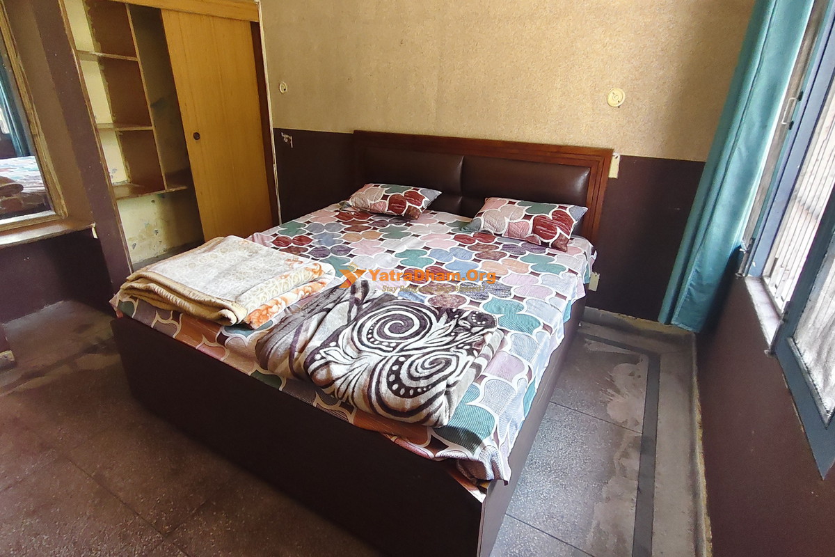 Yatri Sadan Kangra 2 Bed Room View
