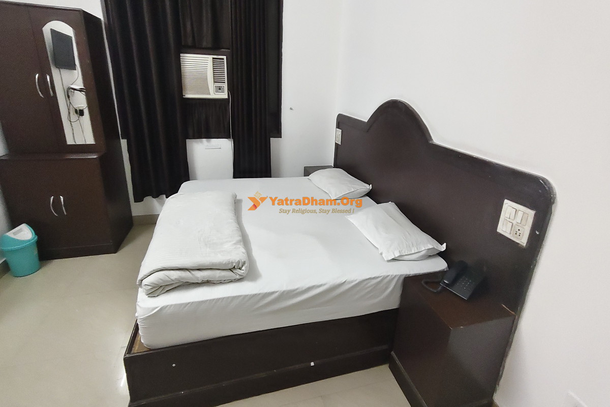 Hotel Abhi Residency - Kangra 2 Bed Room View