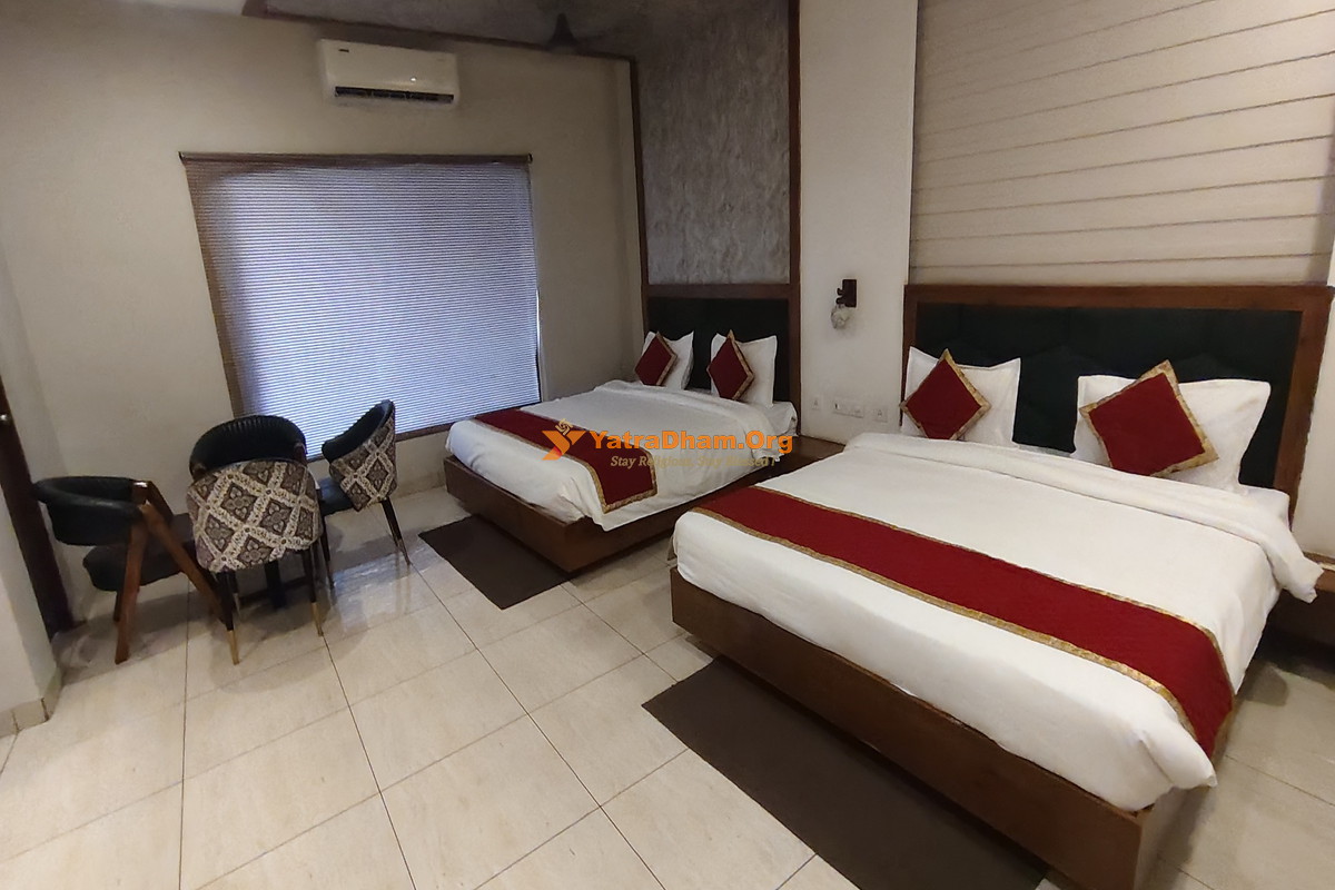 Hotel Singla Residency - Kangra 4 Bed AC Room