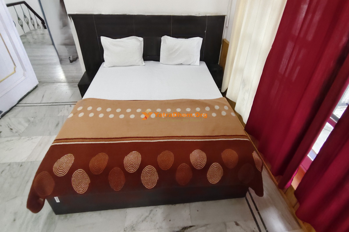 Hotel Himani Chamunda - Chamunda Devi Temple 2 Bed Room View
