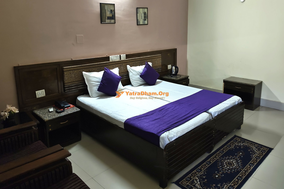 GMVN Alaknanda Tourist Complex Srinagar 2 Bed Room