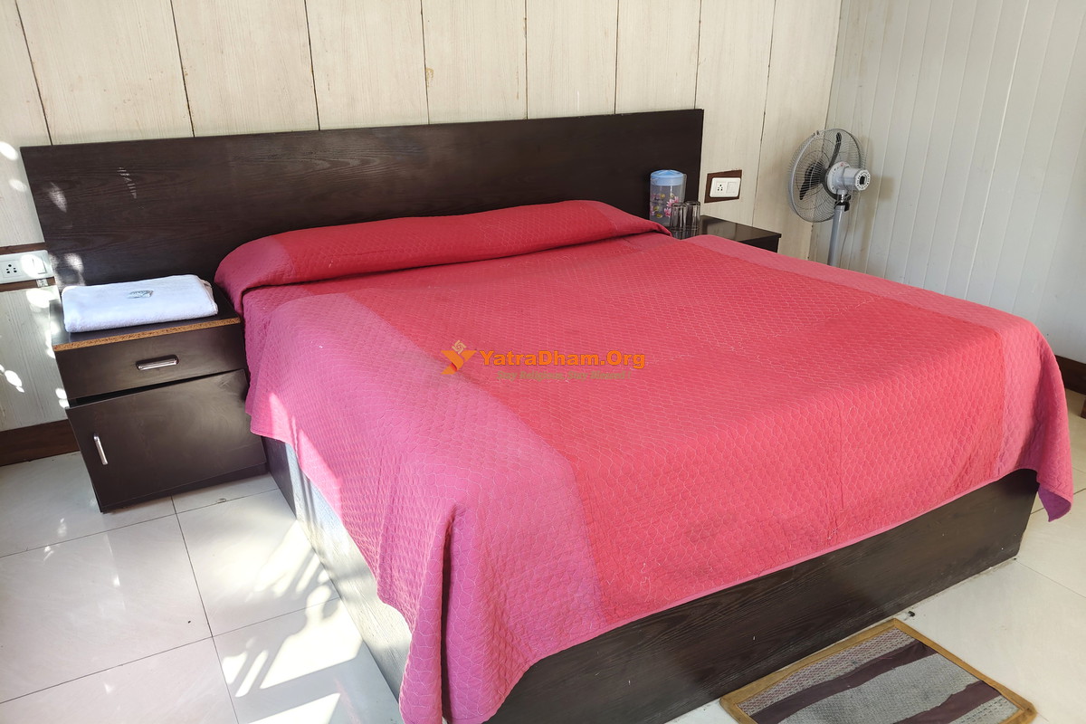 GMVN Pandukeshwar Tourist Rest House Room