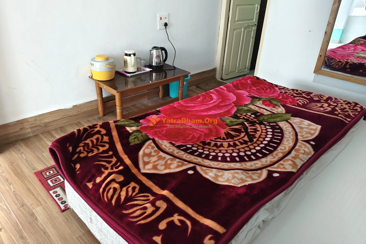 GMVN Hotel Devlok Badrinath 2 Bed Deluxe Room