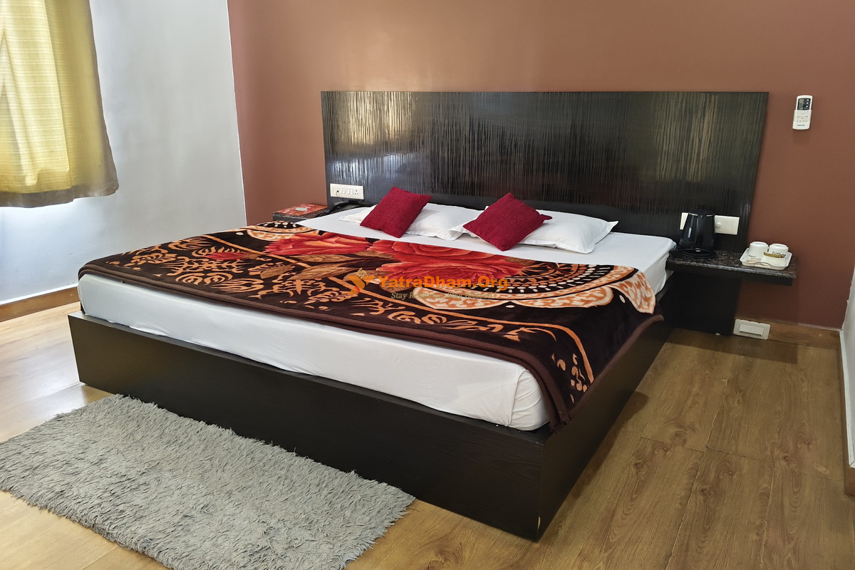GMVN Chaukamba Tourist Complex Guptkashi 2 Bed Room