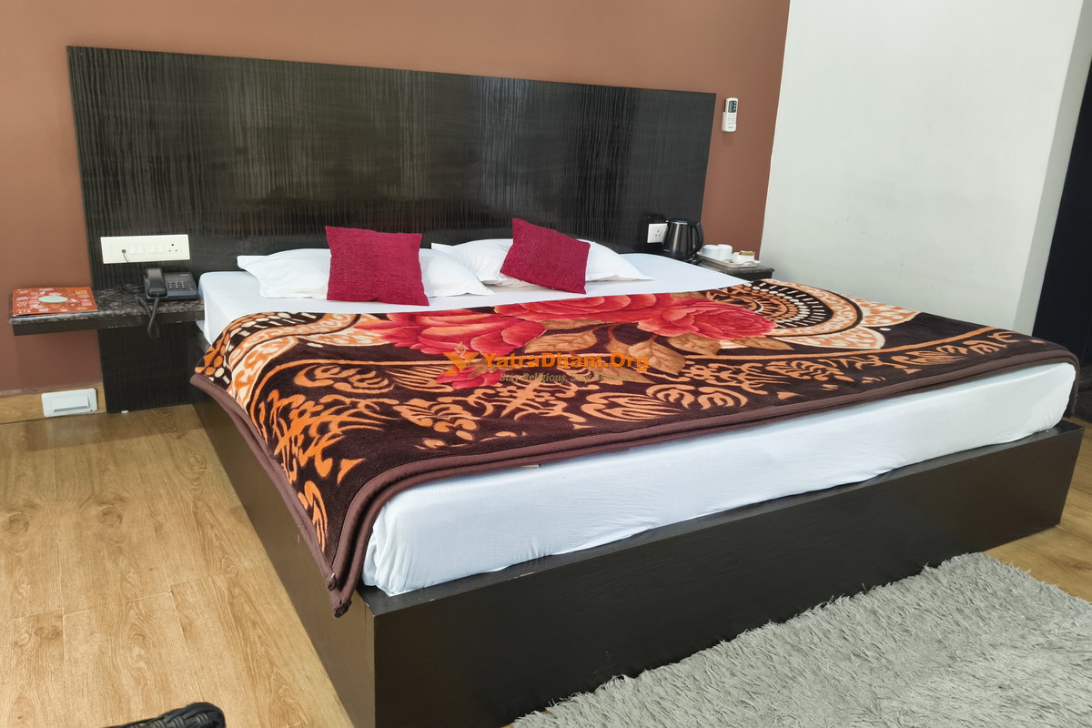 GMVN Chaukamba Tourist Complex Guptkashi 2 Bed Room