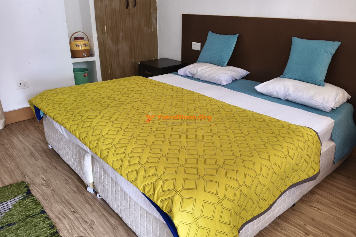 GMVN Tourist Rest House Jankichatti 2 Bed Room