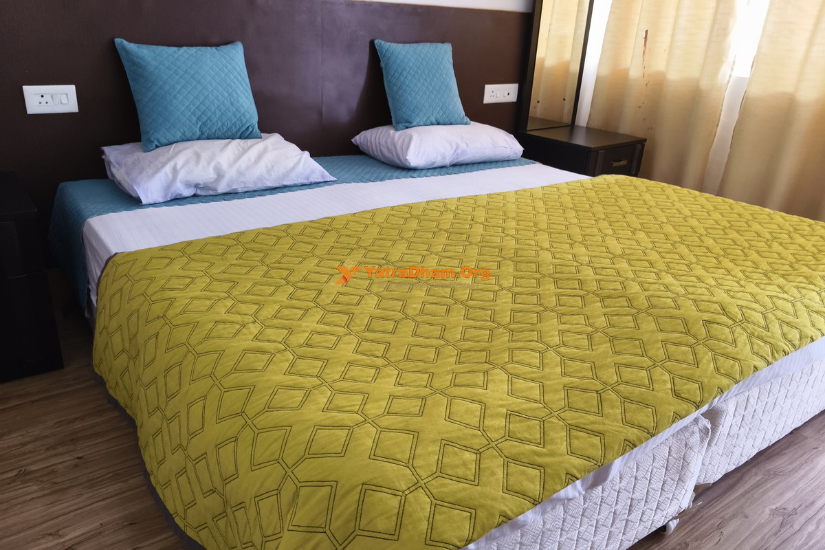 GMVN Tourist Rest House Jankichatti 2 Bed Room
