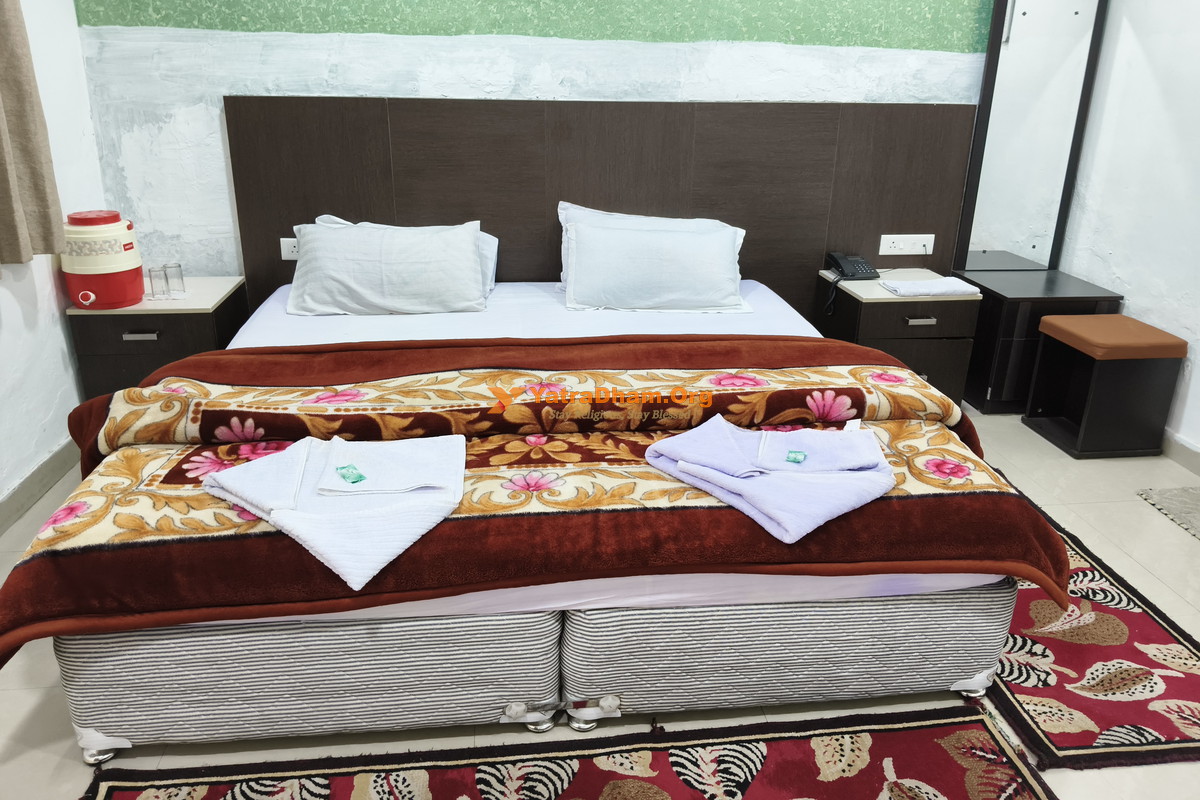 GMVN Barkot Annexy 2 Bed Room