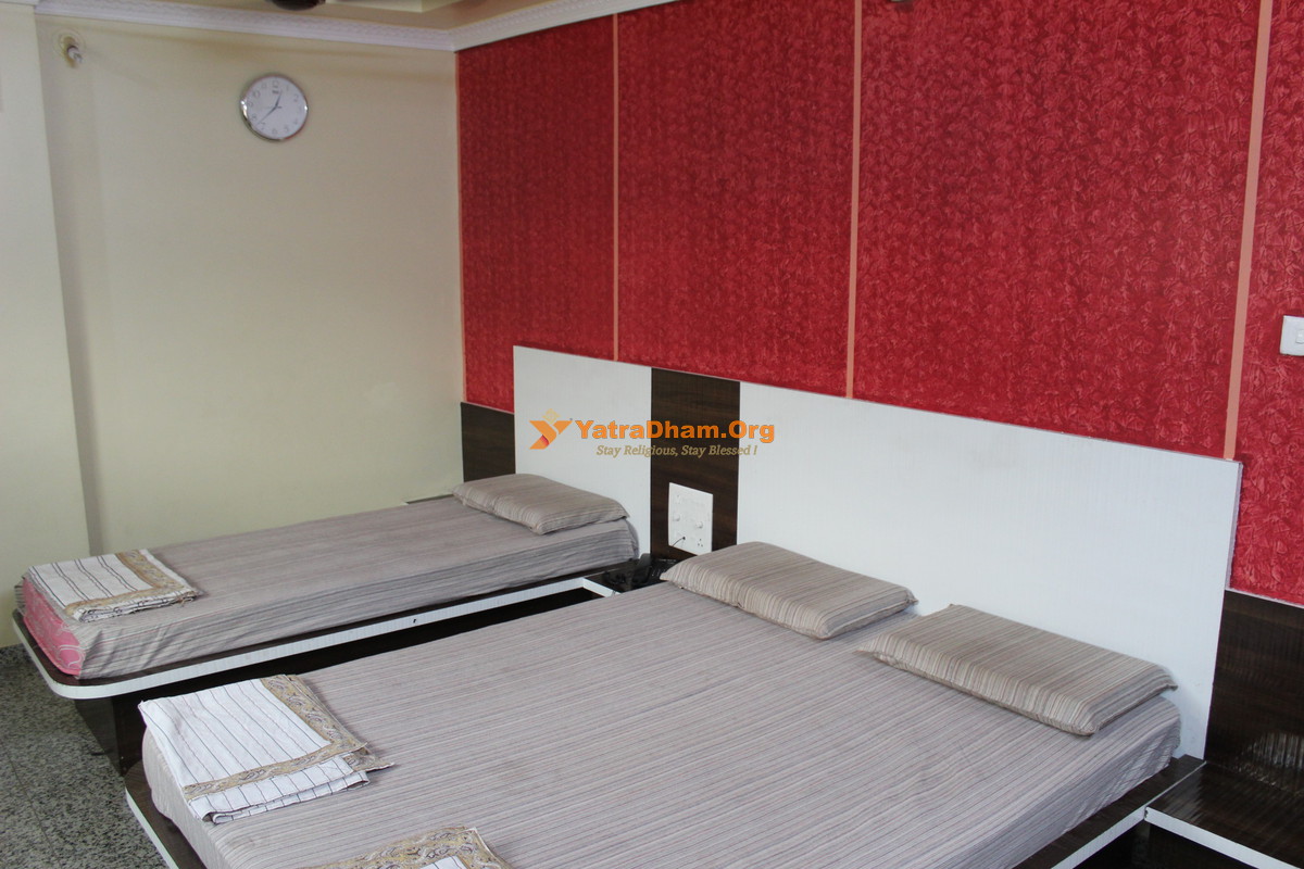 Sai Dham Shirdi Dharamshala Shirdi 3 Bed Room