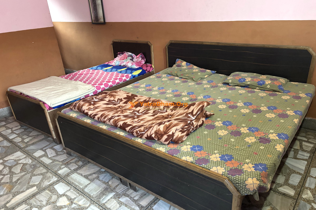 Sant Mandal Ashram Haridwar (Near Har Ki Pauri) 3 Bed Room