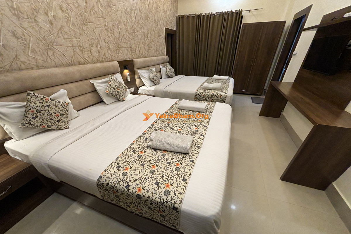 Shri Chintamani Ashram Haridwar 4 Bed Room View