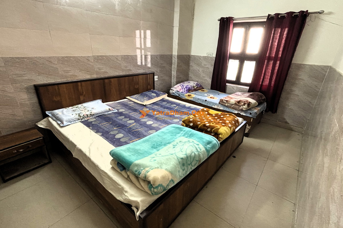 Lala Chandanlal Seva Sadan Haridwar 3 Bed Room View