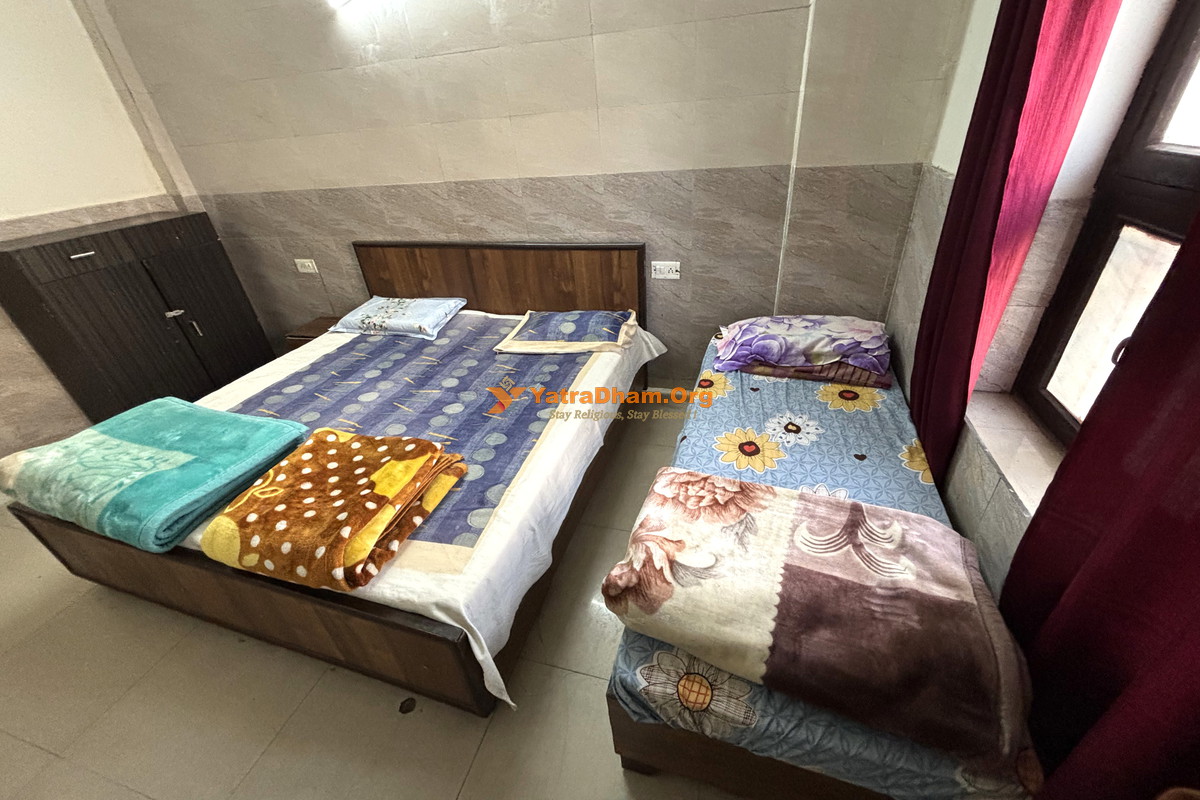Lala Chandanlal Seva Sadan Haridwar 3 Bed Room View