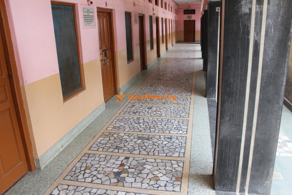 Shri Chintamani Mandir Trust Yatrik Niwas Katra Lobby