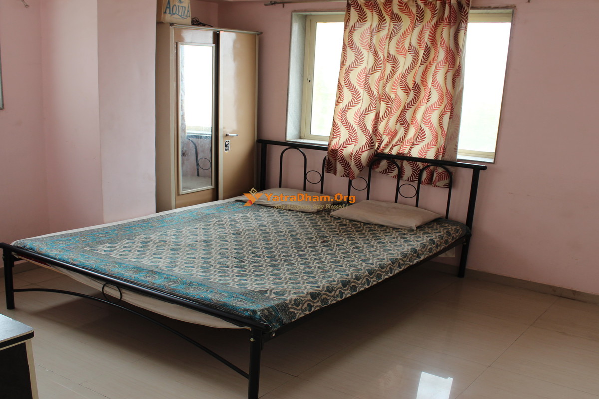 Bhajanghar Dharamshala Nashik 2 Bed Room