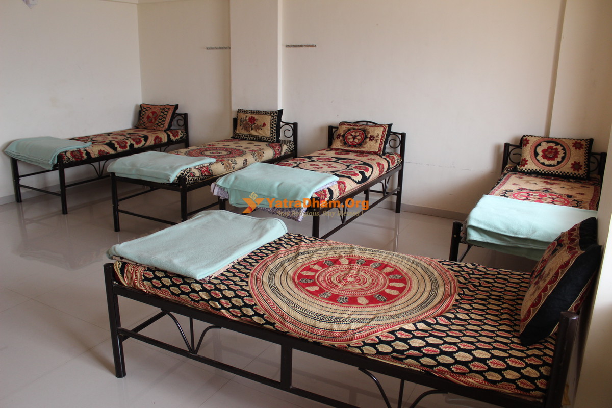 Shri Gagangiri Maharaj Ashram Trimbakeshwar 4 Bed Room