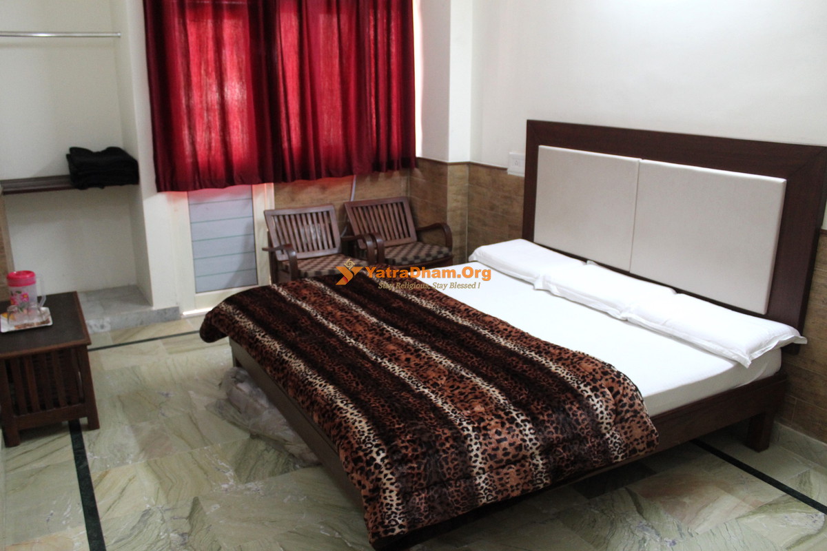 Mangal Bhawan Dharamshala Katra 2 Bed Room