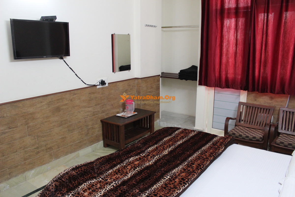 Mangal Bhawan Dharamshala Katra 2 Bed Room