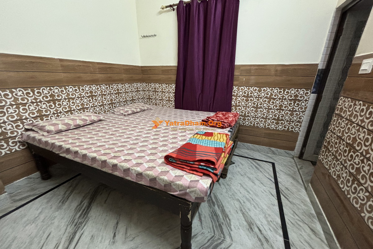 Man Mahesh Mahadev Yog Ashram Rishikesh 2 Bed Room