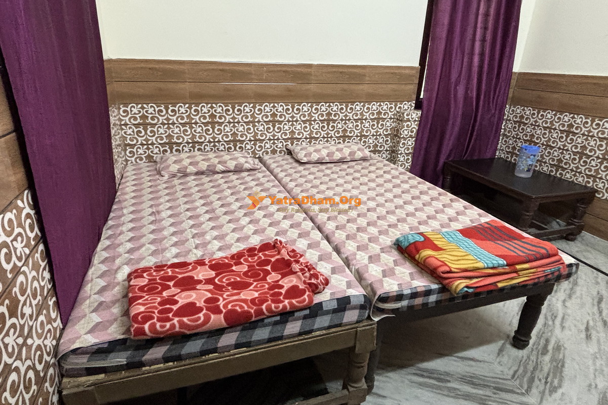 Man Mahesh Mahadev Yog Ashram Rishikesh 2 Bed Room