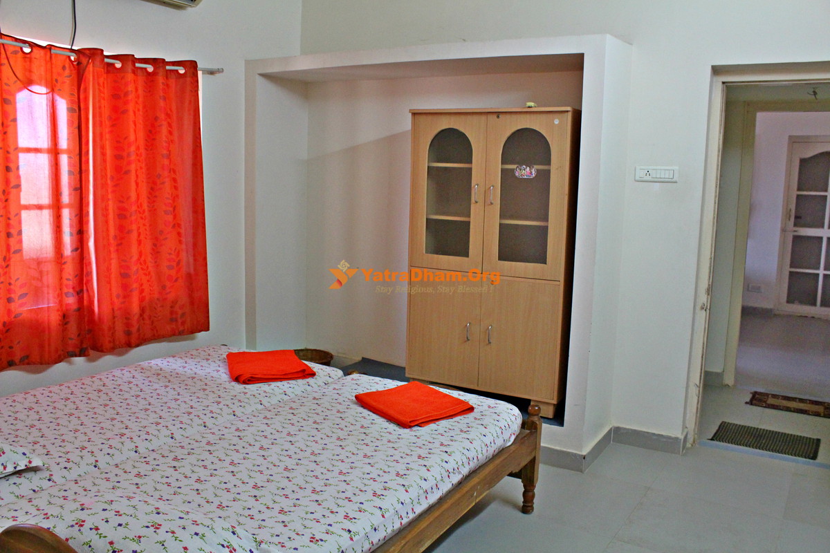 Nitaai Gaudiya Math Puri 2 Bed Room View